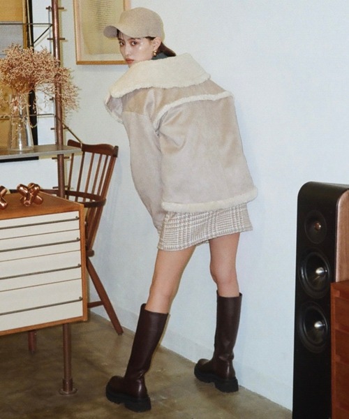 REDYAZEL（レディアゼル）の「トラックソールロングブーツ（ブーツ・レディース・ブラック/ブラウン・SMALL/MEDIUM/LARGE）」の4枚目の写真