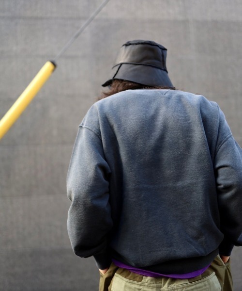 BACKLASH(バックラッシュ)の「ISAMUKATAYAMA BACKLASH THE COVERS/バックラッシュ ザ カバーズ/COLLEGE LOGO SWEAT(スウェット・メンズ・ブラック/グリーン・MEDIUM/LARGE)」の6枚目の写真