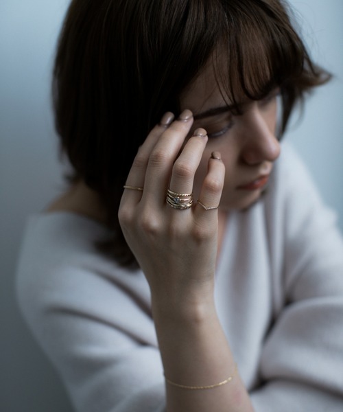 PAS TIERRA（パティエラ）の「【K10】スタッズリング（リング・レディース・イエローゴールド・#13/#7/#9/#11）」の2枚目の写真