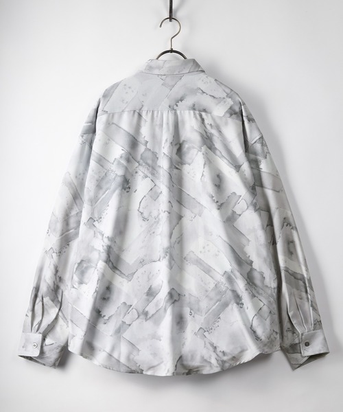 SlashDate(スラッシュデイト)の「総柄プリントジョーゼットドレープシャツ/とろみシャツ/オーバーサイズシャツ/レトロ風(シャツ/ブラウス・メンズ・ホワイト/チャコールグレー/ブラック/ブラウン/グレー/ブルー/ホワイト系その他/ブラック系その他/ブラウン系その他/ホワイト系その他2/ブラック系その他2/ブラック系その他3/ブラウン系その他2・M/L)」の15枚目の写真