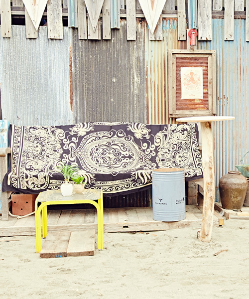 チャイハネ（チャイハネ）の「【チャイハネ】トライバルサローン 大判ストール（ストール/ショール・レディース・ホワイト/ブラック/オレンジ/カーキ/ベージュ/ピンク/レッド/イエロー/ブルー/グリーン/ネイビー/パープル/ブラウン/ライトブルー/オレンジ系その他・FREE）」の22枚目の写真