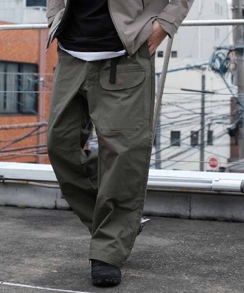 DDD（ディーディーディー）の「【デサントｄｄｄ】パラトルーパーパンツ / PARA TROOPER PANTS（その他パンツ・メンズ・ブラック/チャコールグレー/カーキ・SMALL/MEDIUM/LARGE/X-LARGE）」の3枚目の写真