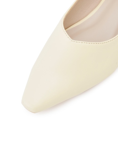 Juze(ジュゼ)の「アンクルチェーンストラップパンプス(パンプス・レディース・ブラック/ベージュ系その他4/その他1・L/LL/M/S)」の7枚目の写真