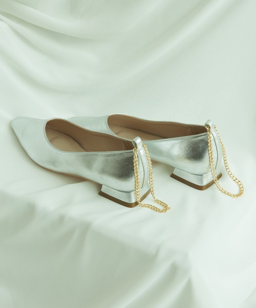 Juze(ジュゼ)の「アンクルチェーンストラップパンプス(パンプス・レディース・ブラック/ベージュ系その他4/その他1・L/LL/M/S)」の16枚目の写真