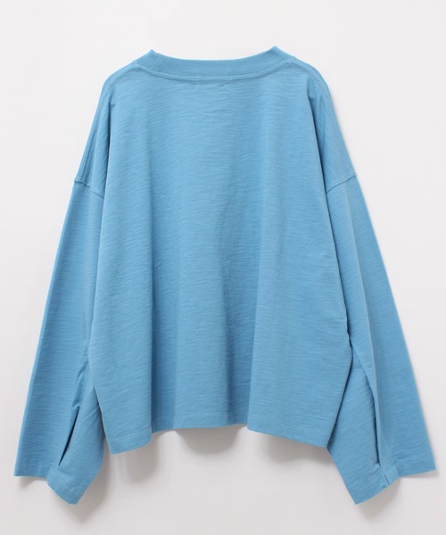 RNA-N(アールエヌエーエヌ)の「M1817 スラブプレーティングルーズプルオーバー(Tシャツ/カットソー・レディース・ブルー/グレイッシュベージュ/キナリ・MEDIUM)」の8枚目の写真