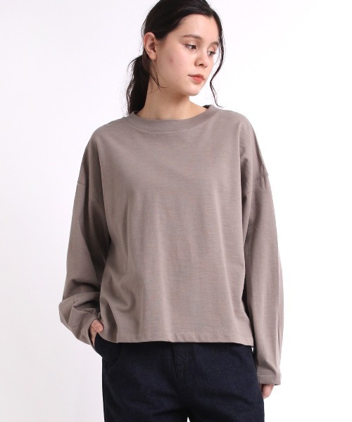 RNA-N(アールエヌエーエヌ)の「M1817 スラブプレーティングルーズプルオーバー(Tシャツ/カットソー・レディース・ブルー/グレイッシュベージュ/キナリ・MEDIUM)」の17枚目の写真