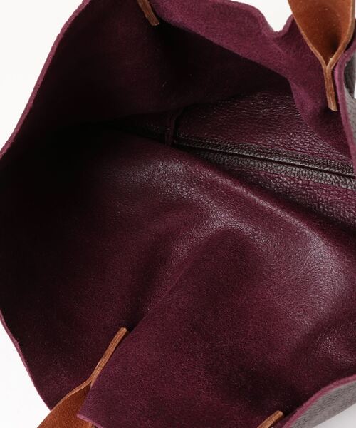 Hender Scheme（エンダースキーマ）の「piano bag medium（ハンドバッグ・メンズ・バーガンディー/ダークグリーン系/ブラック/ダークブラウン/ベージュ系その他/ラベンダー/ホワイト/パープル系その他/グレー系その他/オレンジ系その他/ネイビー/モスグリーン・FREE）」の13枚目の写真