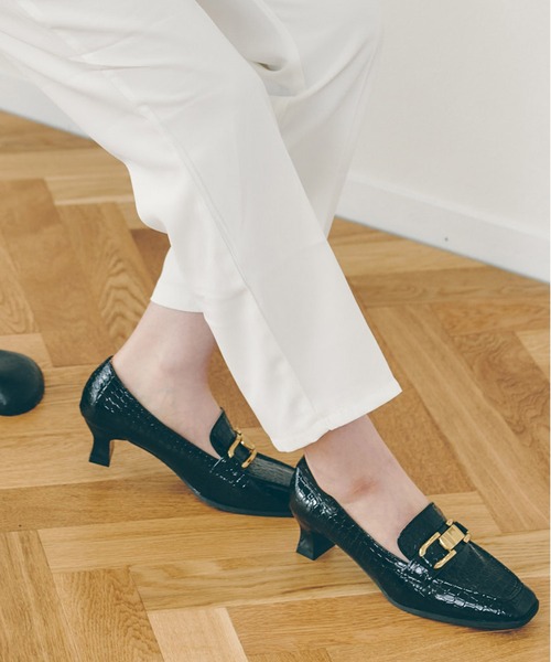 Lamoa(ラモア)の「Lamoa/クロコデザイン ヒール ビットローファー(ローファー・レディース・ホワイト/ブラック/ブラウン・38/36)」の2枚目の写真