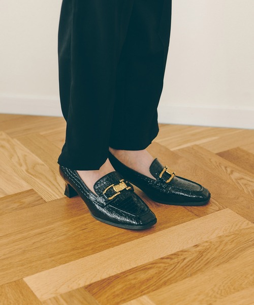 Lamoa(ラモア)の「Lamoa/クロコデザイン ヒール ビットローファー(ローファー・レディース・ホワイト/ブラック/ブラウン・38/36)」の5枚目の写真