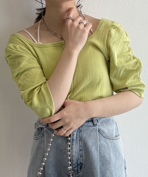 w closet（ダブルクローゼット）の「シャーリングスリーブ2WAYプルオーバー（Tシャツ/カットソー・レディース・ブラック/オフホワイト/ライム・FREE）」の17枚目の写真