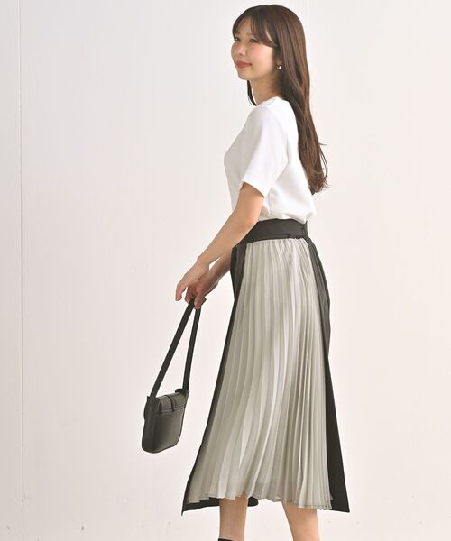 rps（アールピーエス）の「ＢＡＣＫレースアップふくれジャガードプルオーバー（その他トップス・レディース・ブラック/ネイビー/オフホワイト・M）」の5枚目の写真