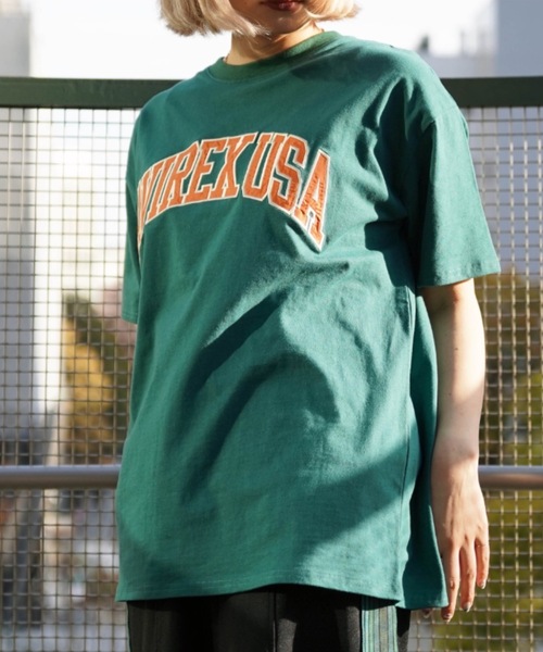 AVIREX（アヴィレックス）の「【直営店限定】COLLEGE AVIREX LOGO T-SHIRT/ カレッジロゴティーシャツ（Tシャツ/カットソー・レディース・パープル/グリーン/ホワイト・FREE）」の3枚目の写真