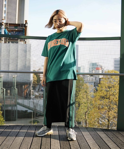 AVIREX（アヴィレックス）の「【直営店限定】COLLEGE AVIREX LOGO T-SHIRT/ カレッジロゴティーシャツ（Tシャツ/カットソー・レディース・パープル/グリーン/ホワイト・FREE）」の18枚目の写真