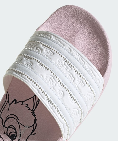 ADIDAS Disney ADILETTE COMFORTアディダス ディズニー サンダル adidas（アディダス）の「ディズニー アディレッタサンダル