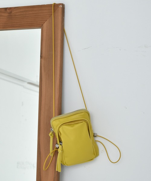 RETRO GIRL（レトロガール）の「miniショルダーポーチ（ショルダーバッグ・レディース・ブラック/ピンク/イエロー/グリーン・FREE）」の3枚目の写真