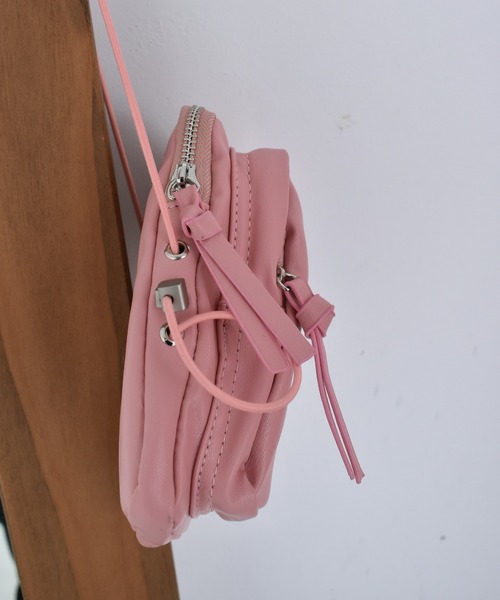 RETRO GIRL（レトロガール）の「miniショルダーポーチ（ショルダーバッグ・レディース・ブラック/ピンク/イエロー/グリーン・FREE）」の18枚目の写真