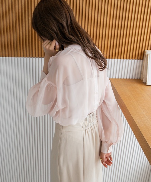 Ambre Ciel（アンブルシエル）の「２WAYバンドカラーシアーシャツ／【WEB/EC限定商品】（シャツ/ブラウス・レディース・ダークブラウン/ピンク/アイボリー・FREE）」の7枚目の写真