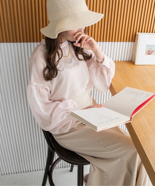 Ambre Ciel（アンブルシエル）の「２WAYバンドカラーシアーシャツ／【WEB/EC限定商品】（シャツ/ブラウス・レディース・ダークブラウン/ピンク/アイボリー・FREE）」の8枚目の写真