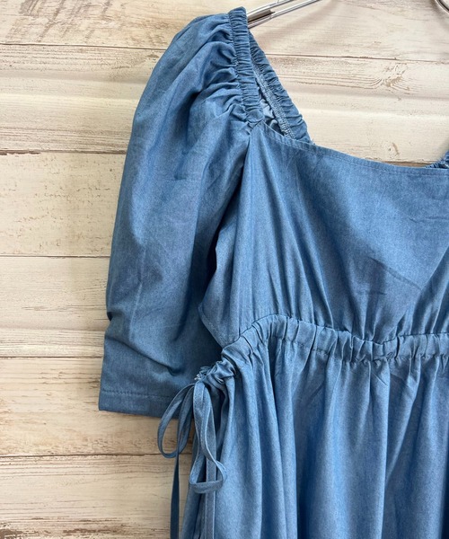 Jewelobe（ジュエローブ）の「パフスリーブカットアウトデニムワンピース（ワンピース・レディース・ブルー・FREE）」の19枚目の写真