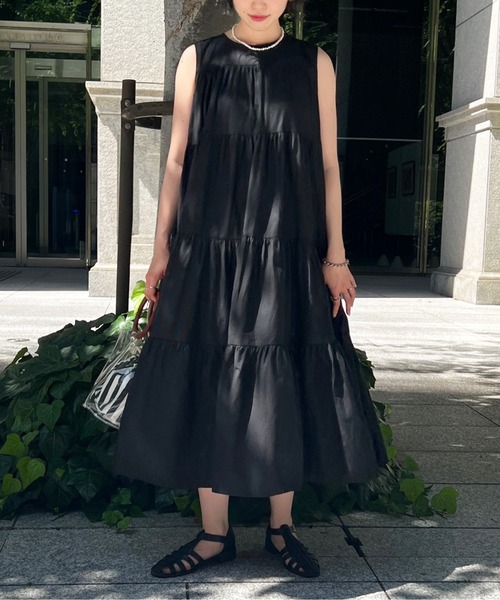 Chez toi(シェトワ)の「ノースリボリュームティアードワンピース(ワンピース・レディース・ブラック/レッド/オフホワイト・FREE)」の6枚目の写真