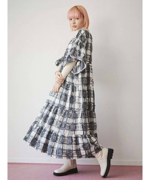 merry jenny（メリージェニー）の「フリルトラックソールブーツ（ブーツ・レディース・アイボリー/ブラック・MEDIUM/LARGE）」の7枚目の写真