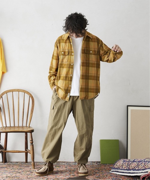 JOURNAL STANDARD relume（ジャーナルスタンダード　レリューム）の「【HOUSE HOLD / ハウスホールド】イージーワイドカーゴパンツ（カーゴパンツ・メンズ・ブラック/ナチュラル/カーキ/グレー・2/3/4）」の12枚目の写真