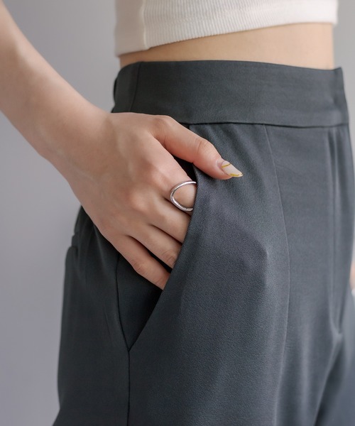 mystic(ミスティック)の「センタースリットパンツ(その他パンツ・レディース・ブラック/オフホワイト/グリーン・1/2)」の12枚目の写真