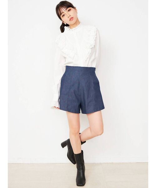 CALNAMUR（カルナムール）の「ボリュームフリルブラウス（シャツ/ブラウス・レディース・ホワイト/グリーン・FREE）」の5枚目の写真