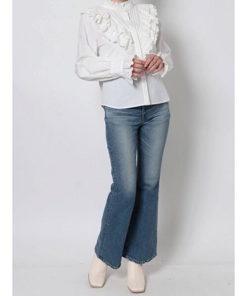 CALNAMUR（カルナムール）の「ボリュームフリルブラウス（シャツ/ブラウス・レディース・ホワイト/グリーン・FREE）」の12枚目の写真