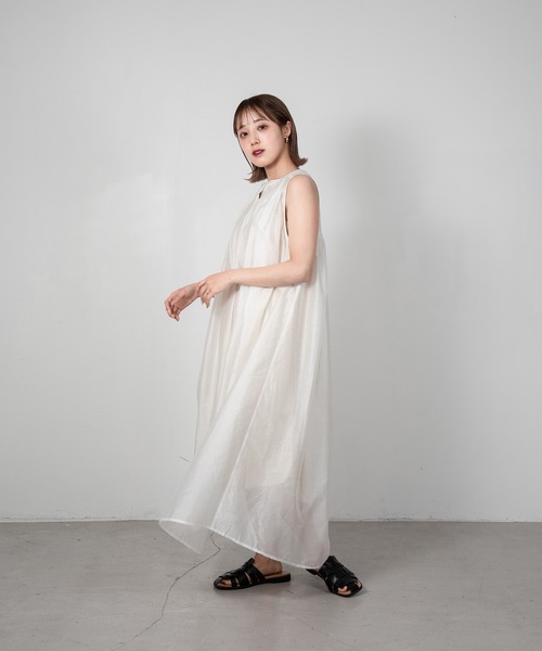 Amiur(エミレ)の「moelleux no sleeve ops(ワンピース・レディース・ブラック/アイボリー・S/M)」の3枚目の写真