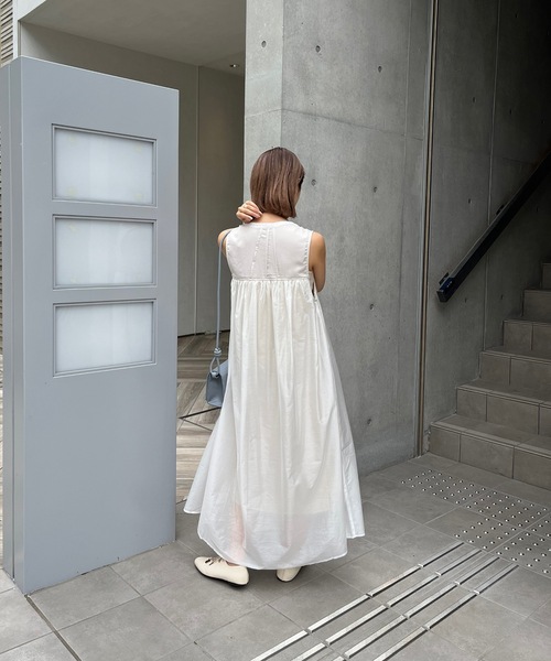 Amiur(エミレ)の「moelleux no sleeve ops(ワンピース・レディース・ブラック/アイボリー・S/M)」の7枚目の写真