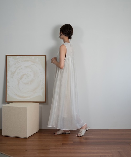 Amiur(エミレ)の「moelleux no sleeve ops(ワンピース・レディース・ブラック/アイボリー・S/M)」の16枚目の写真