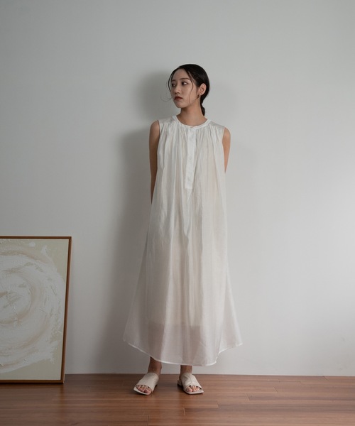 Amiur(エミレ)の「moelleux no sleeve ops(ワンピース・レディース・ブラック/アイボリー・S/M)」の17枚目の写真