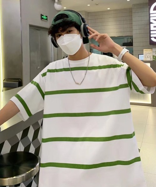 NO NEED(ノーニード)の「ワイドボーダーBIGシルエットTシャツ オーバーサイズ/マルチボーダー/(Tシャツ/カットソー・メンズ・ホワイト/グレー/ブルー・フリ-)」の7枚目の写真