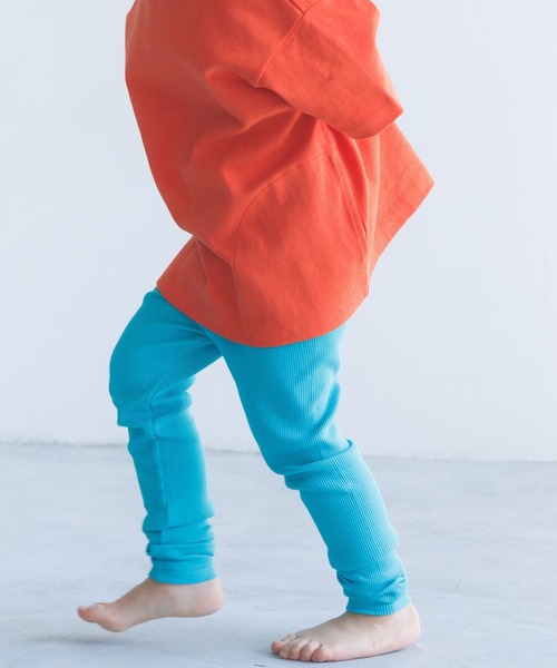 LOWRYS FARM（ローリーズファーム）の「カラーリブレギンス　123026（レギンス/スパッツ・キッズ・ネイビー/グレー/ピンク/オレンジ/ブルー/イエロー/オレンジ系その他/ブルー系その他/グリーン/ピンク系その他/パープル/オレンジ系その他2/チャコールグレー/アイボリー/パープル系その他/カーキ/オレンジ系その他3/パープル系その他2/ピンク系その他2/パープル系その他3/グリーン系その他・100cm/110cm/120cm/130cm）」の5枚目の写真