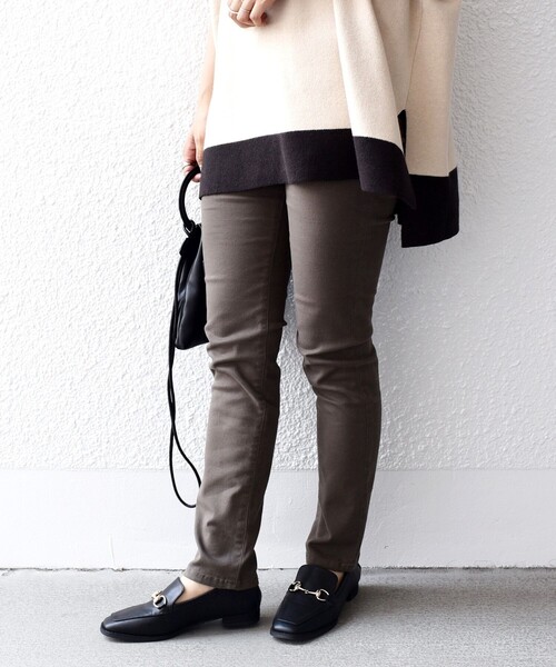SHIPS（シップス）の「*【SHIPS別注】PICCADILLYカラースキニー◆（その他パンツ・レディース・チャコールグレー/ブラック/ピンク/アイボリー/ライトオリーブ・SMALL/MEDIUM/LARGE/X-SMALL）」の18枚目の写真