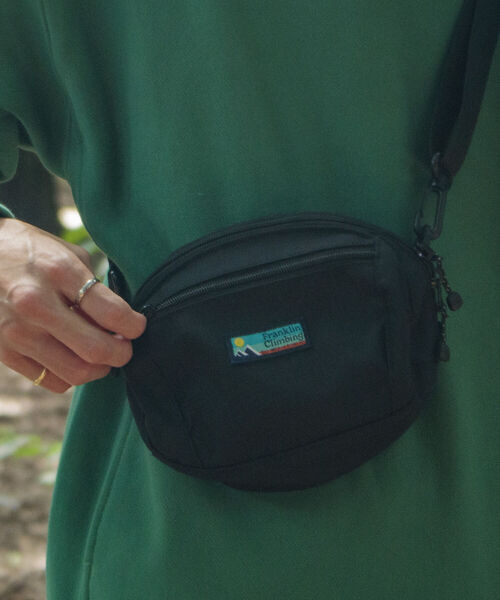 Franklin Climbing（フランクリンクライミング）の「【Franklin Climbing/フランクリンクライミング】ミニショルダーポーチ（ショルダーバッグ・メンズ・ブラック/サックスブルー/イエロー/オレンジ/インディゴブルー・FREE）」の16枚目の写真