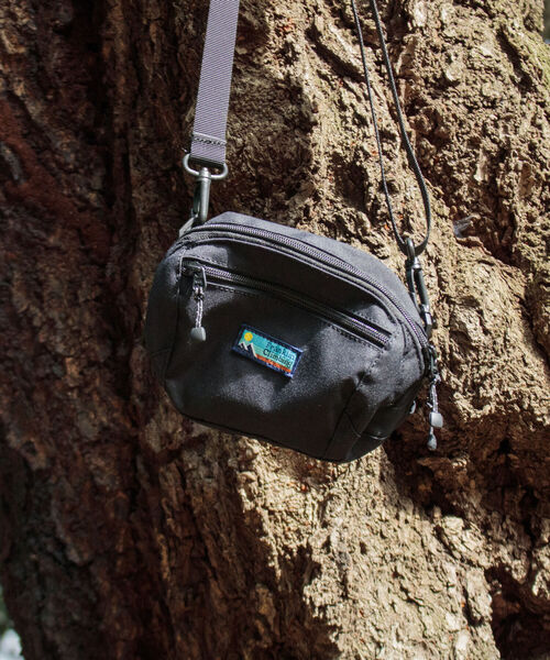 Franklin Climbing（フランクリンクライミング）の「【Franklin Climbing/フランクリンクライミング】ミニショルダーポーチ（ショルダーバッグ・メンズ・ブラック/サックスブルー/イエロー/オレンジ/インディゴブルー・FREE）」の21枚目の写真