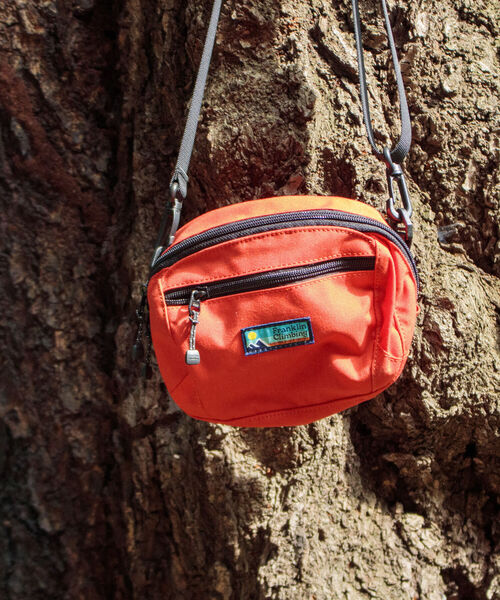 Franklin Climbing（フランクリンクライミング）の「【Franklin Climbing/フランクリンクライミング】ミニショルダーポーチ（ショルダーバッグ・メンズ・ブラック/サックスブルー/イエロー/オレンジ/インディゴブルー・FREE）」の11枚目の写真