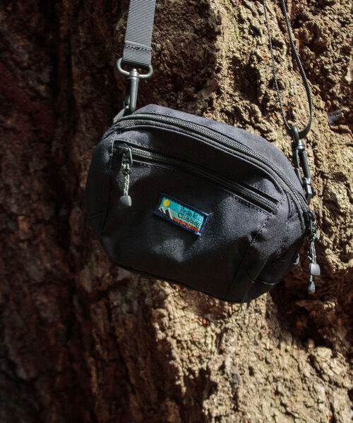 Franklin Climbing（フランクリンクライミング）の「【Franklin Climbing/フランクリンクライミング】ミニショルダーポーチ（ショルダーバッグ・メンズ・ブラック/サックスブルー/イエロー/オレンジ/インディゴブルー・FREE）」の17枚目の写真