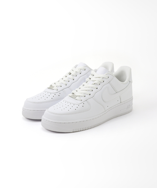 NIKE(ナイキ)の「【NIKE / ナイキ】AIR FORCE1 ’07 / エアフォース ワン(スニーカー・メンズ・ホワイト・26cm/26.5cm/27cm/27.5cm/28cm/29cm)」の1枚目の写真