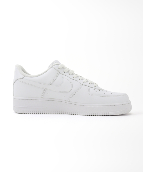 NIKE(ナイキ)の「【NIKE / ナイキ】AIR FORCE1 ’07 / エアフォース ワン(スニーカー・メンズ・ホワイト・26cm/26.5cm/27cm/27.5cm/28cm/29cm)」の4枚目の写真