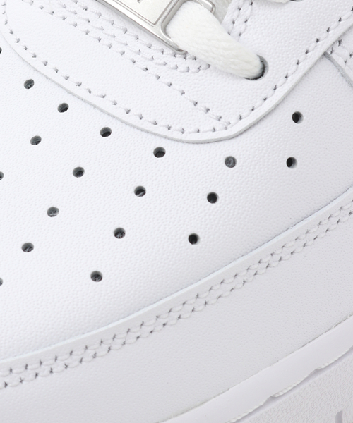 NIKE(ナイキ)の「【NIKE / ナイキ】AIR FORCE1 ’07 / エアフォース ワン(スニーカー・メンズ・ホワイト・26cm/26.5cm/27cm/27.5cm/28cm/29cm)」の14枚目の写真