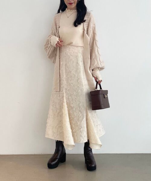 MAJESTIC LEGON(マジェスティックレゴン)の「アシメヘムマーメイドスカート(スカート・レディース・ブラック/ベージュ/アイボリー/ホワイト系その他2・SMALL/MEDIUM)」の5枚目の写真