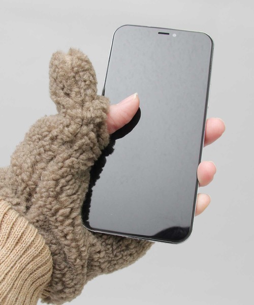 UNIVERSAL OVERALL(ユニバーサルオーバーオール)の「UNIVERSAL OVERALL / ユニバーサルオーバーオール / シープボア コーデュロイ ミトン グローブ / 手袋 / ダイレクトタッチ仕様 / スマホ対応(手袋・レディース・ブラック系その他/ベージュ系その他/ベージュ/グレー・FREE)」の13枚目の写真