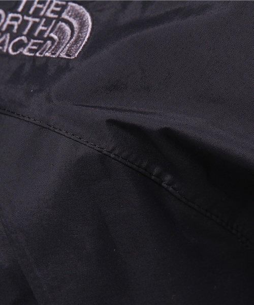 THE NORTH FACE（ザノースフェイス）の「★★THE NORTH FACE:アウトドアパーカー（ブルゾン・レディース・ライトグレー/ブラック/ライトグリーン・ONE SIZE）」の10枚目の写真