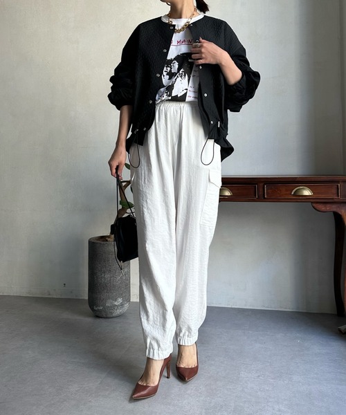 DouDou(ドゥドゥ)の「【WEB限定】ダイヤキルトジャガードドロストブルゾン(ライダースジャケット・レディース・ブラック/グリーン/アイボリー・FREE)」の4枚目の写真