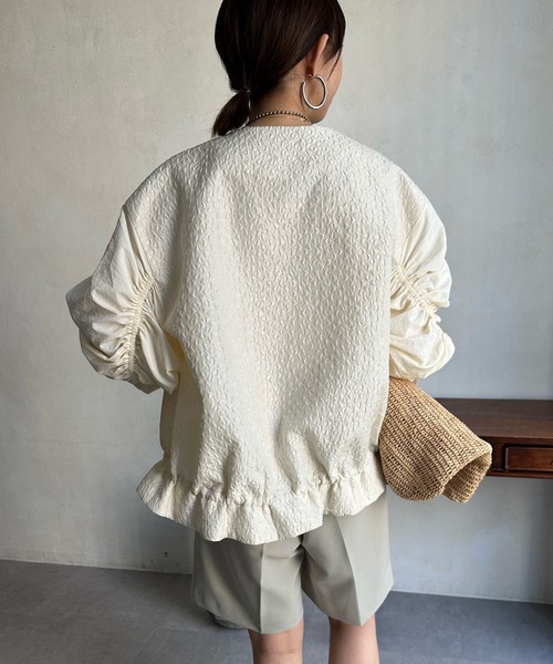 DouDou(ドゥドゥ)の「【WEB限定】ダイヤキルトジャガードドロストブルゾン(ライダースジャケット・レディース・ブラック/グリーン/アイボリー・FREE)」の16枚目の写真