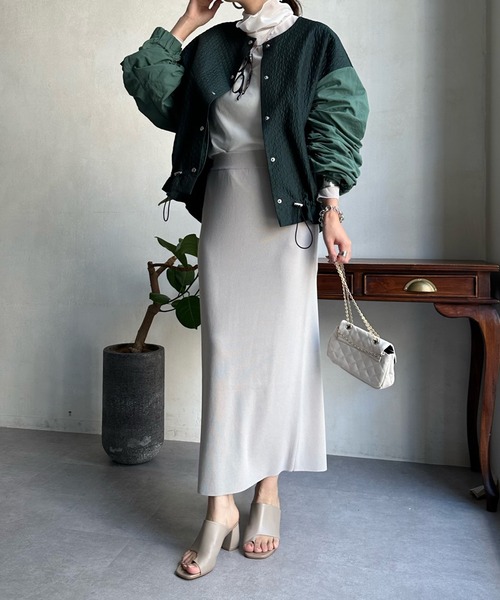 DouDou(ドゥドゥ)の「【WEB限定】ダイヤキルトジャガードドロストブルゾン(ライダースジャケット・レディース・ブラック/グリーン/アイボリー・FREE)」の11枚目の写真