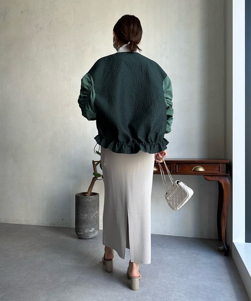 DouDou(ドゥドゥ)の「【WEB限定】ダイヤキルトジャガードドロストブルゾン(ライダースジャケット・レディース・ブラック/グリーン/アイボリー・FREE)」の21枚目の写真